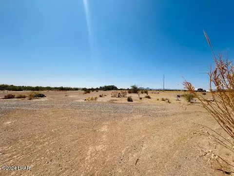 28176 Rainbow Ave, Bouse, AZ 85325 photo 3