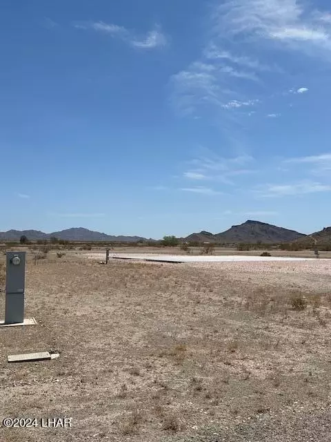 42063 Harms Way, Salome, AZ 85348