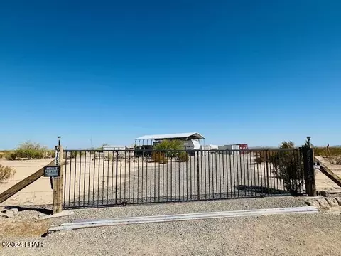 49165 Bald Eagle Ln, Salome, AZ 85348