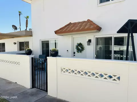 1823 Montana Vis #B, Lake Havasu City, AZ 86403