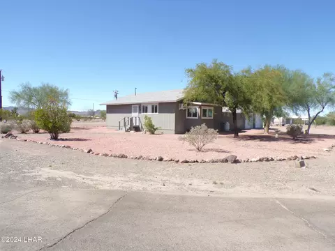 Exterior - 44351 Main St, Bouse, AZ 85325 photo 6 of 21