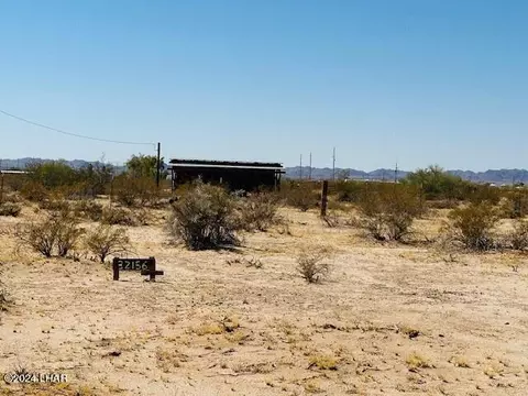 32156 Avenue 41 E, Bouse, AZ 85325 photo 5