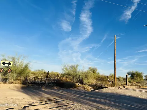 25401 Ave 37 E, Bouse, AZ 85325 photo 2