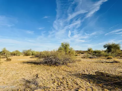 25401 Ave 37 E, Bouse, AZ 85325 photo 9