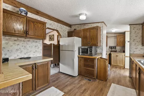 Kitchen - 11104 E Blue Dog Ranch Rd, Kingman, AZ 86401 photo 1 of 2
