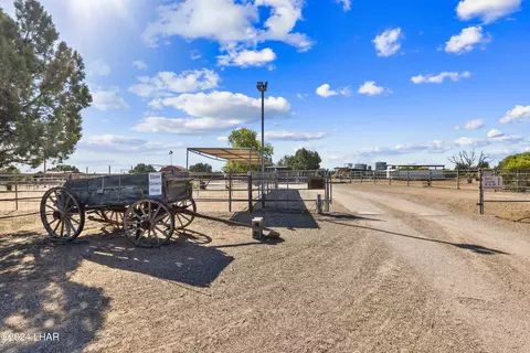 Exterior - 11104 E Blue Dog Ranch Rd, Kingman, AZ 86401 photo 1 of 14