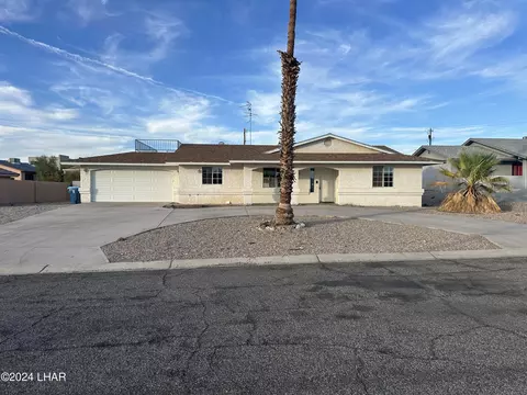 139 Greentree Dr, Lake Havasu City, AZ 86403