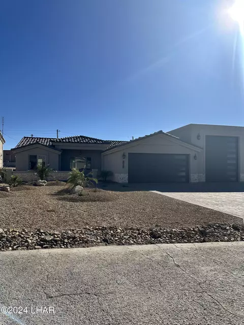 3510 Regal Dr, Lake Havasu City, AZ 86404