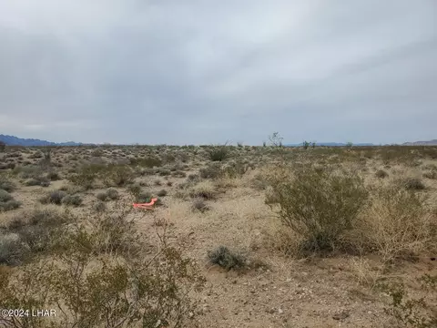 10018 Apache Rd, Yucca, AZ 86438 photo 18