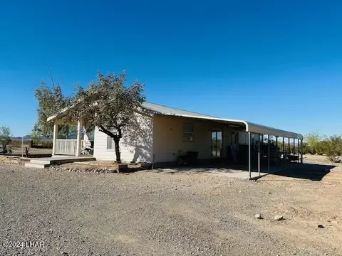 49211 Eagle Tail Ln, Bouse, AZ 85325 photo 5