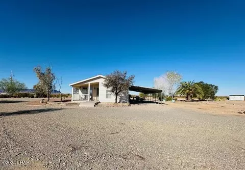 49211 Eagle Tail Ln, Bouse, AZ 85325 photo 3