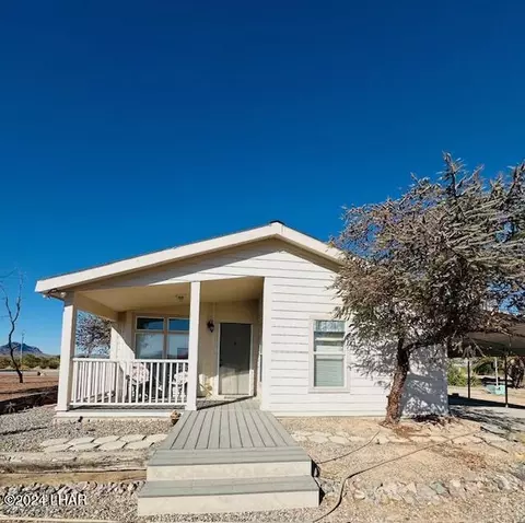 49211 Eagle Tail Ln, Bouse, AZ 85325