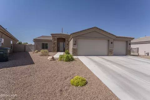 3349 Rosewood St, Kingman, AZ 86401