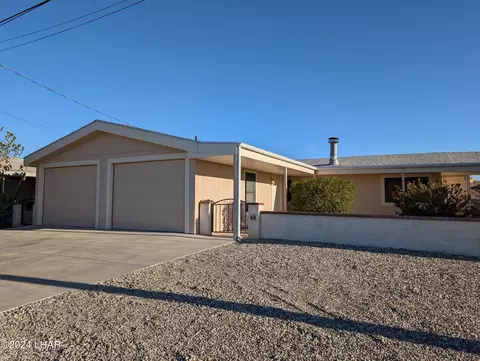 435 Bluewater Dr, Parker, AZ 85344