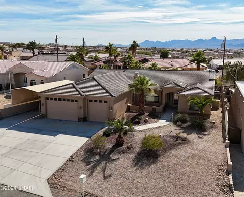 1930 Crescent Dr, Lake Havasu City, AZ 86404