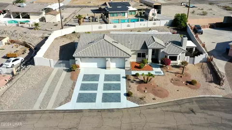 2876 Squall King Dr, Lake Havasu City, AZ 86404