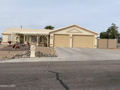 2199 Bombay Dr, Lake Havasu City, AZ 86404