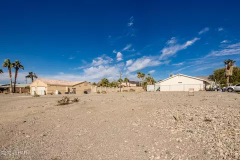 3931 Chickasaw Dr, Lake Havasu City, AZ 86406