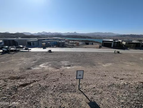 2324 Lake Ridge Way, Lake Havasu City, AZ 86406