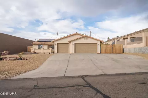 3075 Applewood Dr, Lake Havasu City, AZ 86404