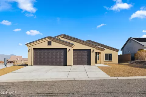 6077 Greenhorn Dr, Fort Mohave, AZ 86426