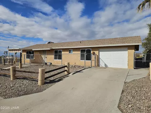 759 Lakeland Dr, Lake Havasu City, AZ 86403