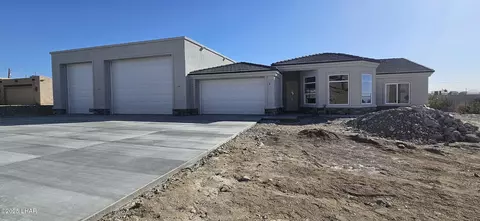 3410 Amberwood Ave, Lake Havasu City, AZ 86404