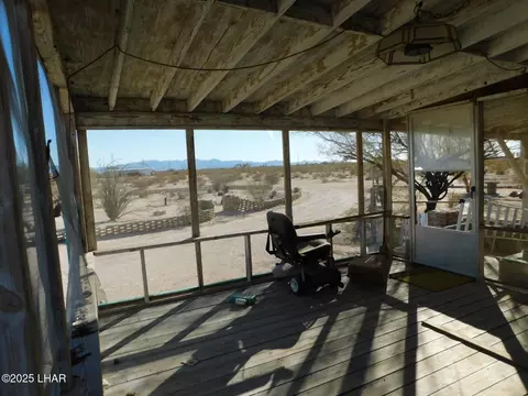 Exterior - 47752 Quail Walk Ln, Bouse, AZ 85325 photo 4 of 8