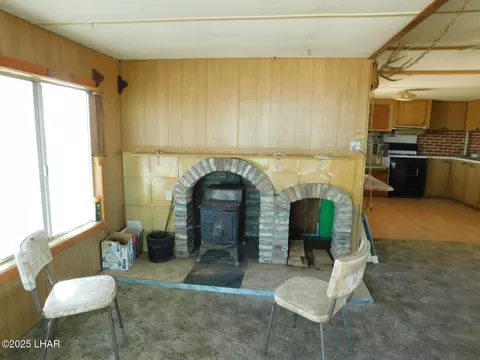 Living - 47752 Quail Walk Ln, Bouse, AZ 85325 photo 1 of 3