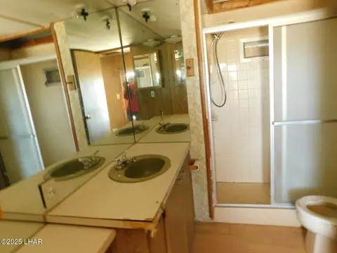 Bath - 47752 Quail Walk Ln, Bouse, AZ 85325 photo 1 of 1