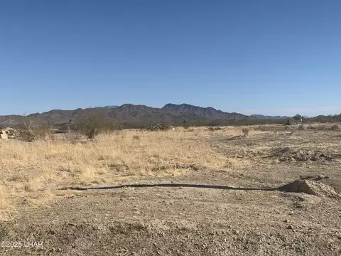 41125 Hess Ln, Salome, AZ 85348