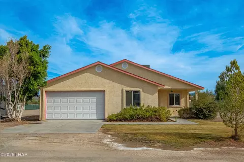 391 N Moon-mountain Ave, Quartzsite, AZ 85346