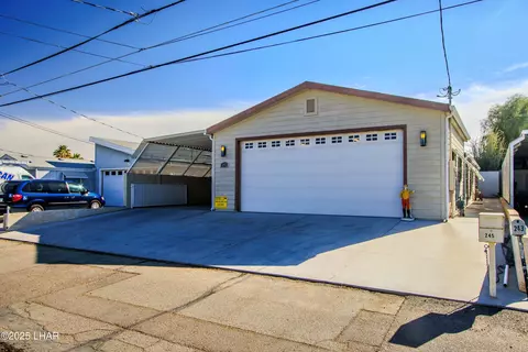 245 E Riverfront Dr, Parker, AZ 85344 photo 4