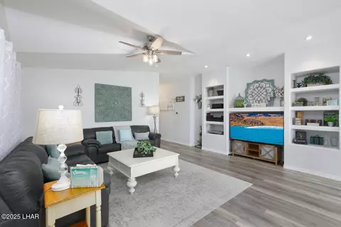 358 E Riverfront Dr, Parker, AZ 85344 photo 9