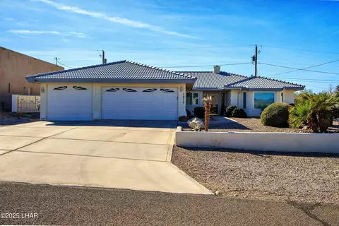 2870 Oakridge Dr, Lake Havasu City, AZ 86404