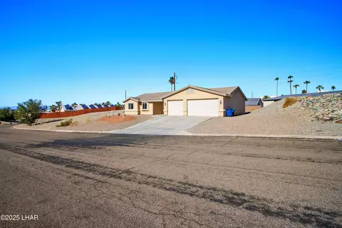 2835 Bamboo Dr, Lake Havasu City, AZ 86404