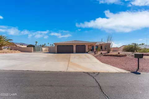 3692 Indian Peak Dr, Lake Havasu City, AZ 86406