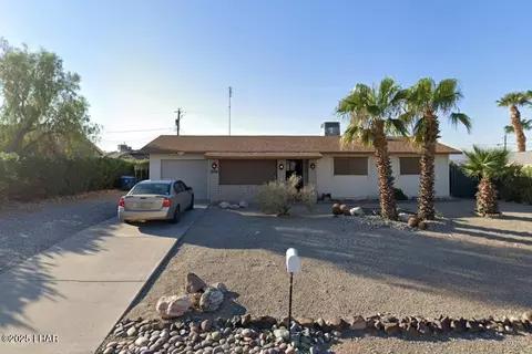 2036 Rainbow Ave N, Lake Havasu City, AZ 86403