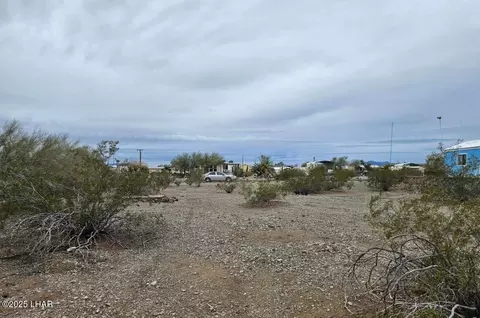 315 E Sunsent Pl, Quartzsite, AZ 85346 photo 4