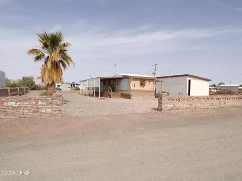 44247 Olive St, Bouse, AZ 85325 photo 1