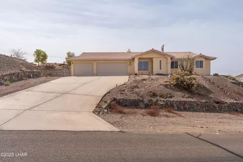 3351 Pocahontas Dr, Lake Havasu City, AZ 86404