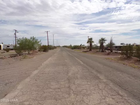 44235 Olive St, Bouse, AZ 85325 photo 47