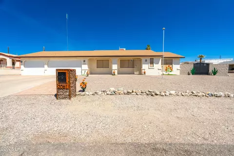 2061 Heron Ln, Lake Havasu City, AZ 86403