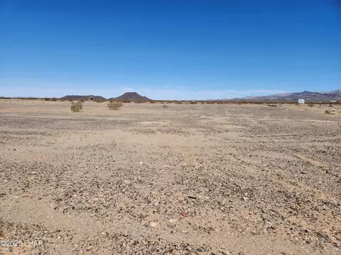 55455 Golden Way, Salome, AZ 85348