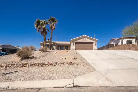 3033 Winterhaven Dr, Lake Havasu City, AZ 86404
