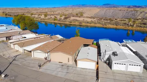 484 E Riverfront Dr, Parker, AZ 85344 photo 2
