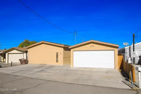 484 E Riverfront Dr, Parker, AZ 85344