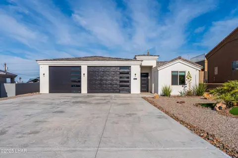 3213 Silver Saddle Dr, Lake Havasu City, AZ 86406