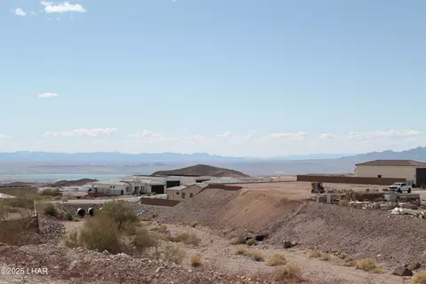 6713 Calle De La Luna, Lake Havasu City, AZ 86406