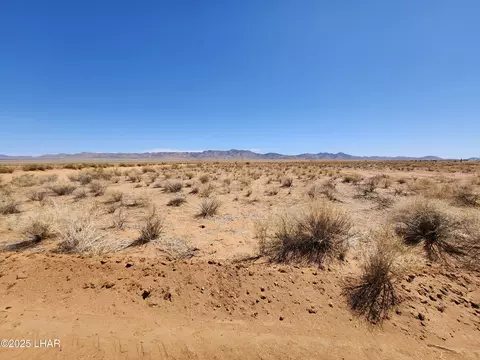 5982 N Webb Dr, Kingman, AZ 86401